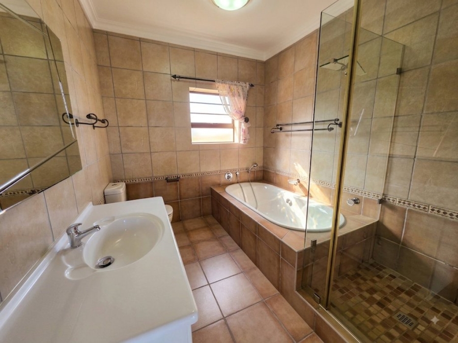 4 Bedroom Property for Sale in Dana Bay Western Cape